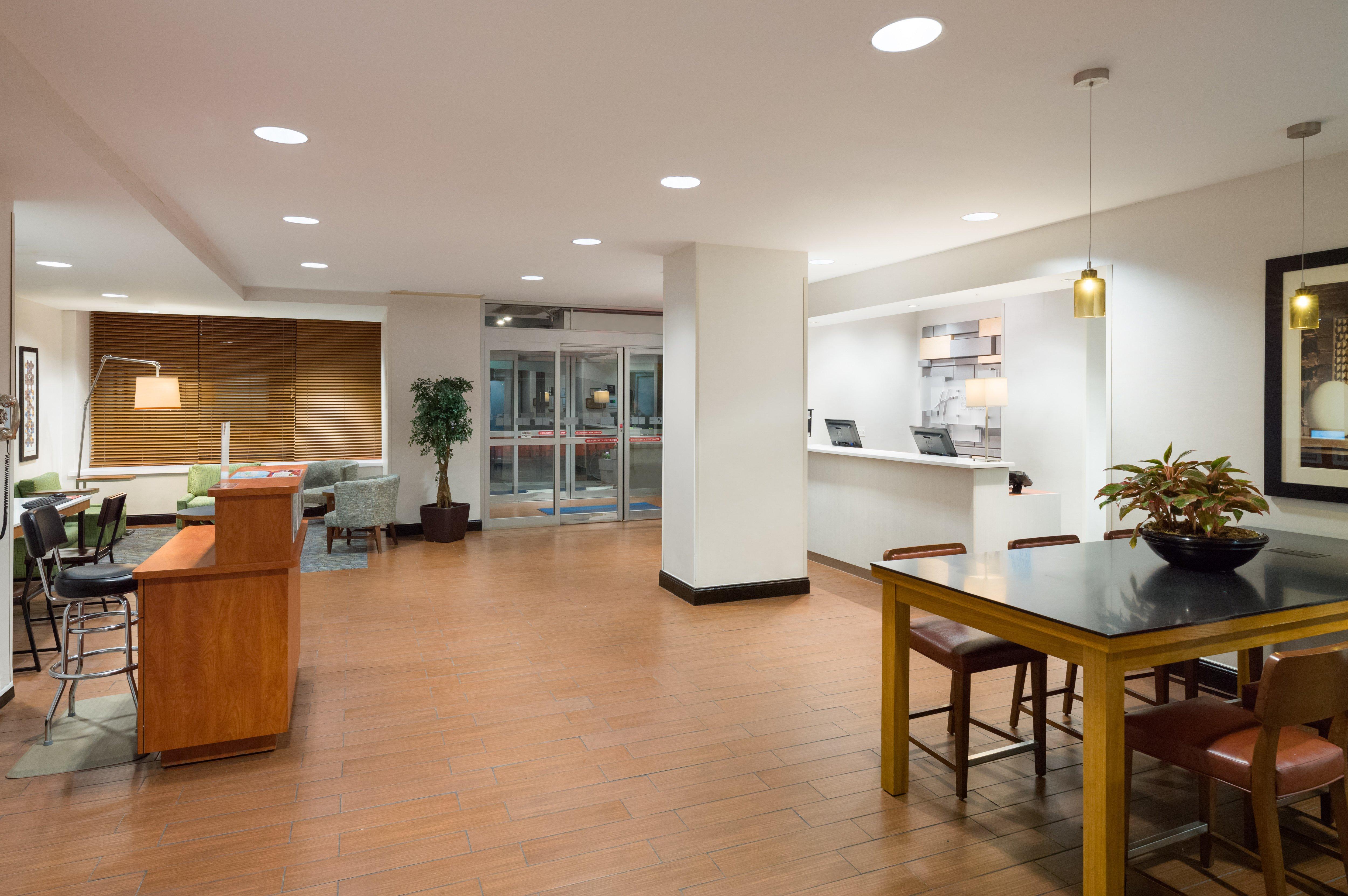 Holiday Inn Express - Times Square By Ihg Нью-Йорк Экстерьер фото