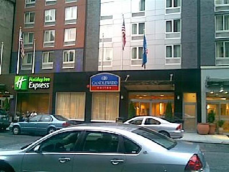 Holiday Inn Express - Times Square By Ihg Нью-Йорк Экстерьер фото